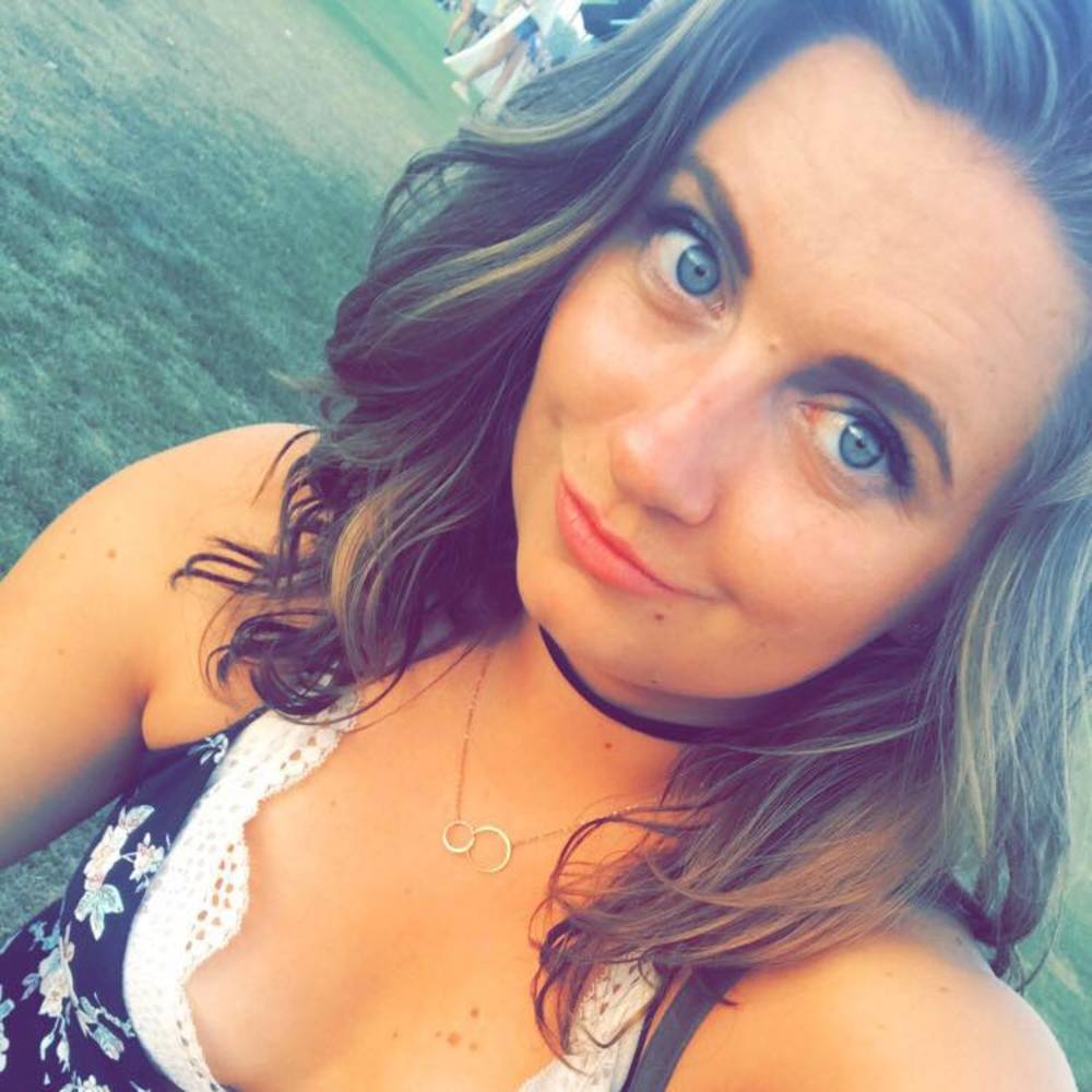 Meet your Posher, Chelsie